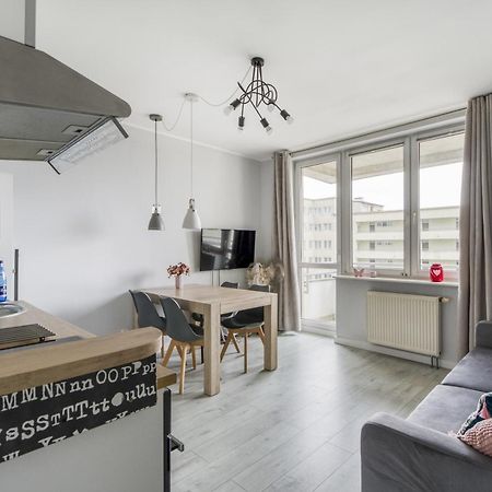 Gama Home Kondratowicza18 Varşovia Exterior foto