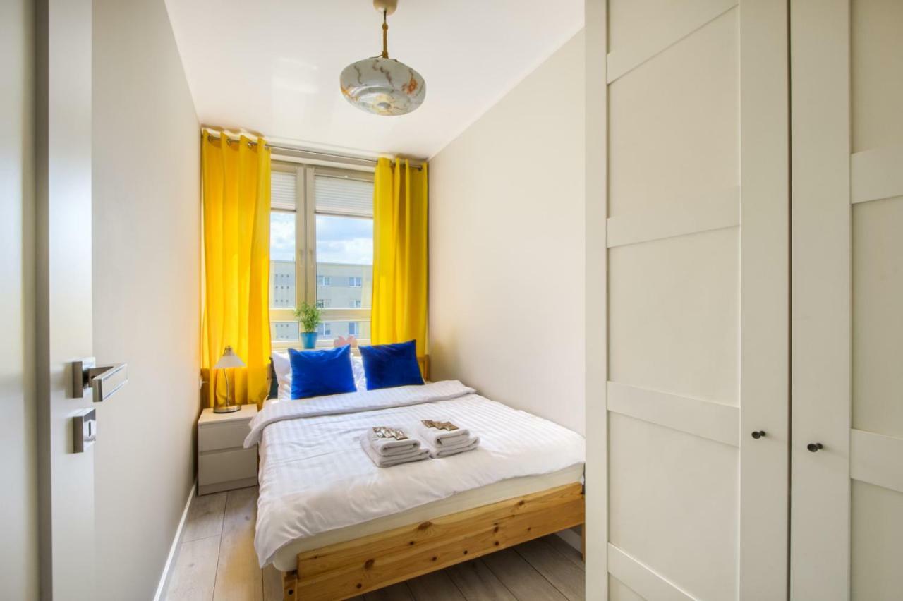 Gama Home Kondratowicza18 Varşovia Exterior foto